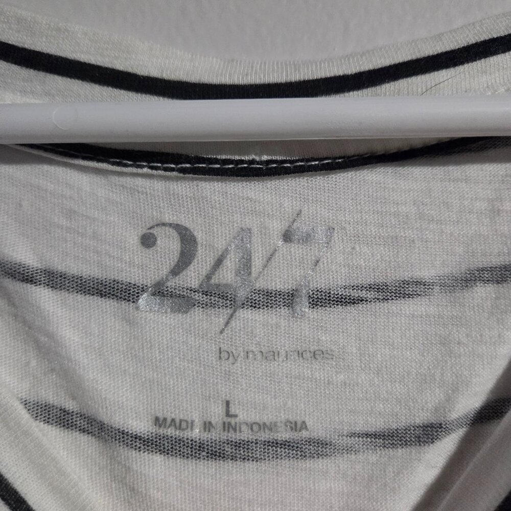 Maurices Womens Large Grey Striped Short Sleeve Tee - Picture 2 of 3